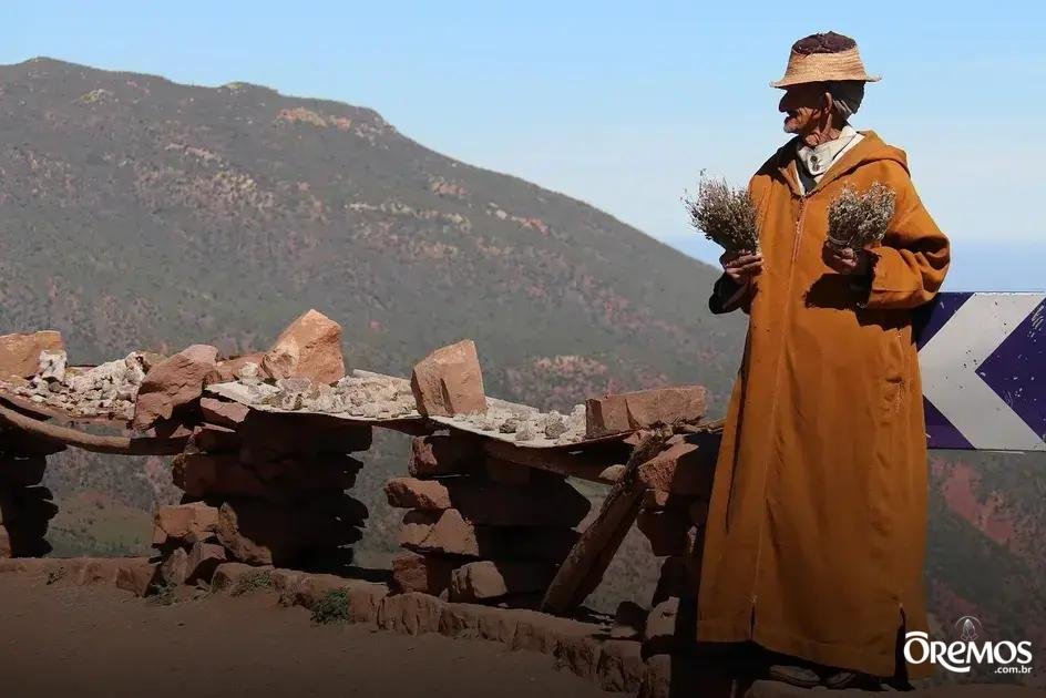 Como o homem cristão pode liderar e cuidar da família 1 O que os versículos sobre amor ensinam para fortalecer os laços familiares